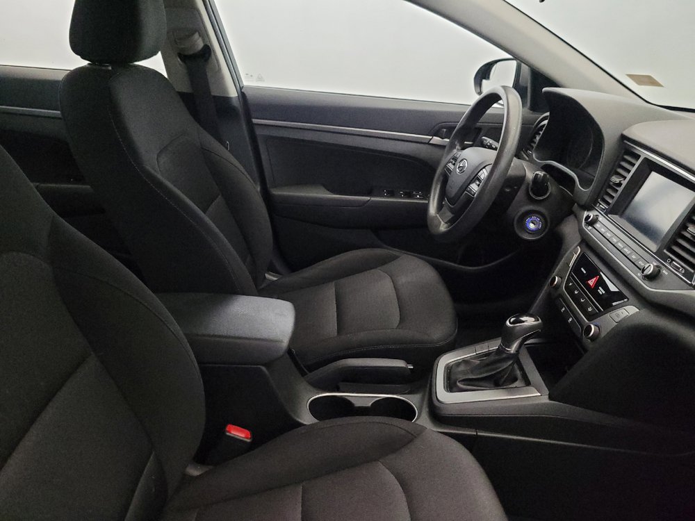 Used 2018 Hyundai Elantra SE w/ SE Connectivity Package 04 FWD image 21