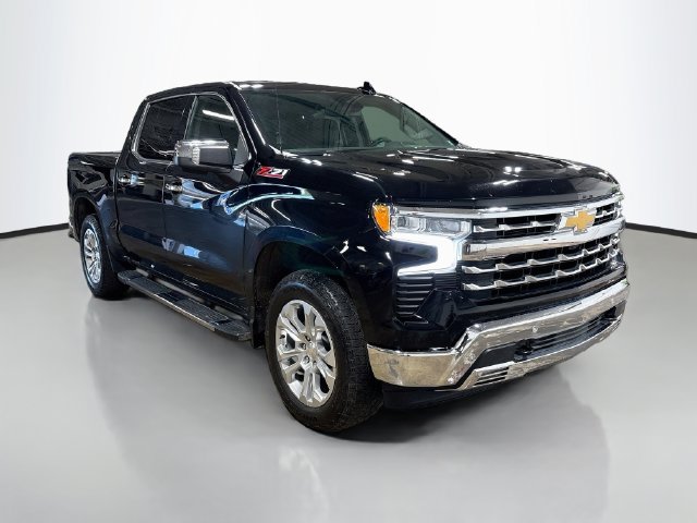 Used 2024 Chevrolet Silverado 1500 LTZ w/ LTZ Premium Package AWD/4WD image 5