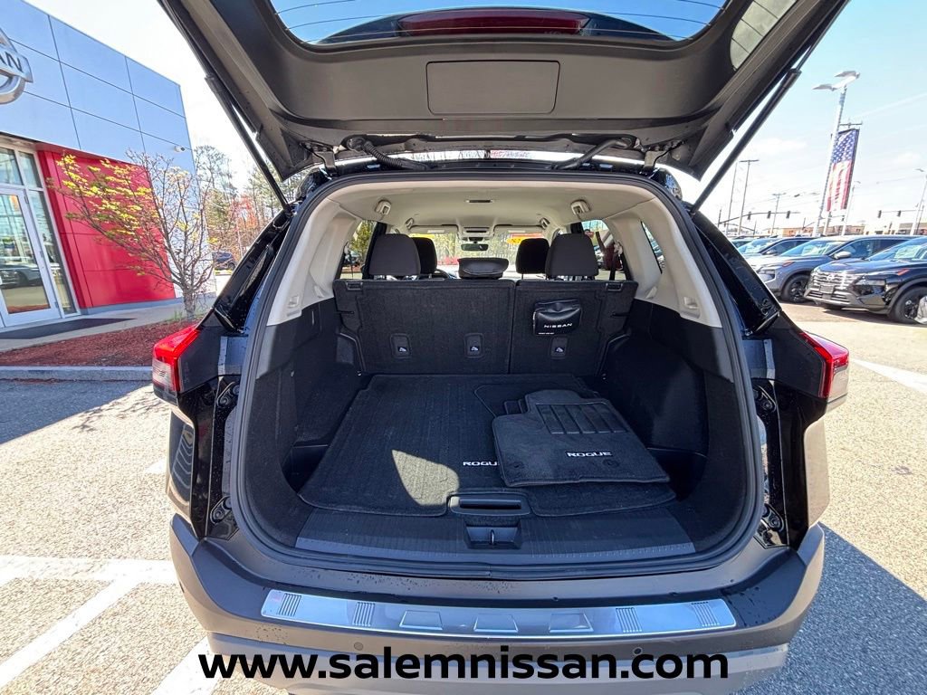 Certified 2023 Nissan Rogue SV AWD/4WD image 19
