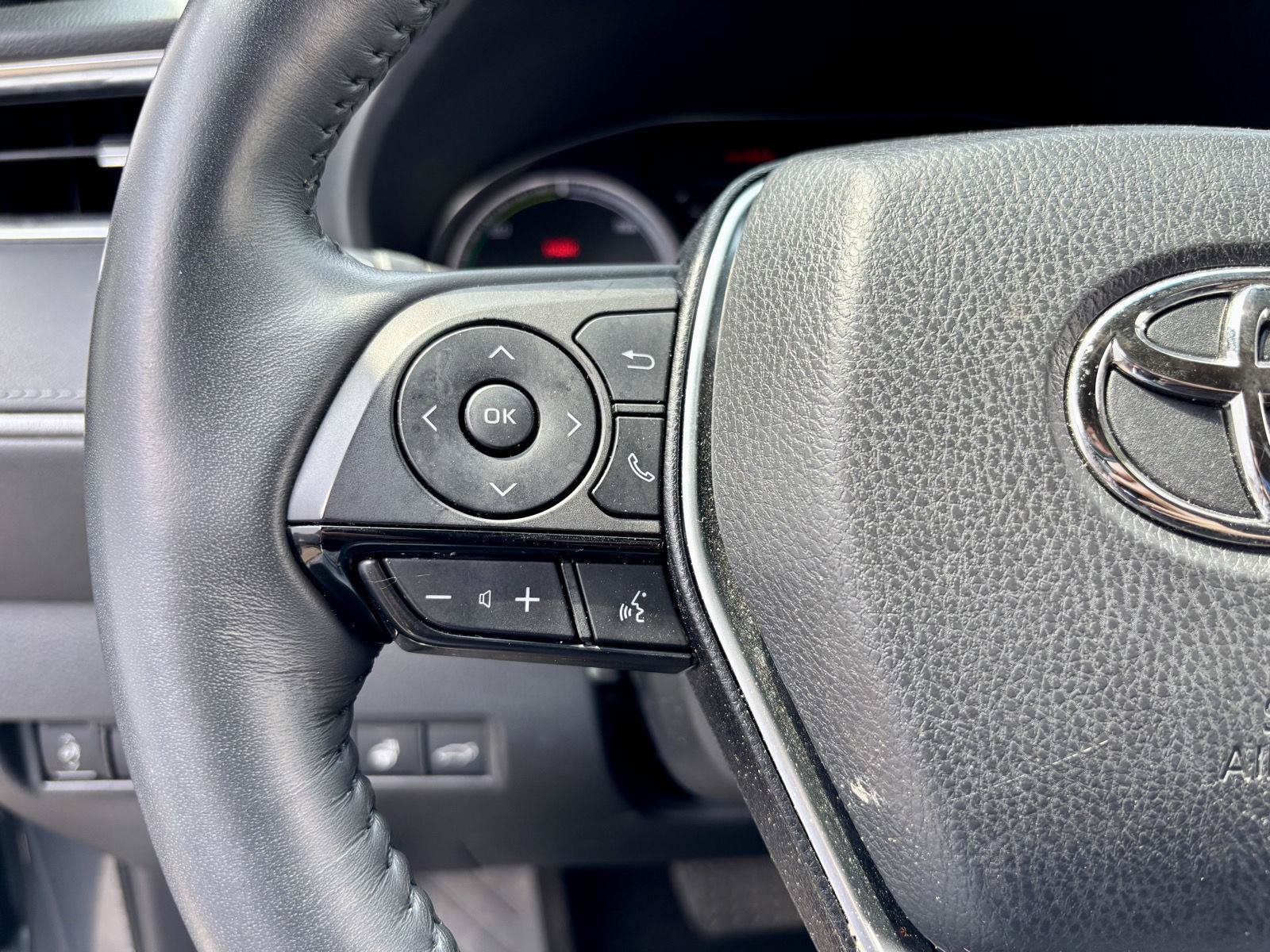 Used 2022 Toyota Venza Limited AWD/4WD image 25