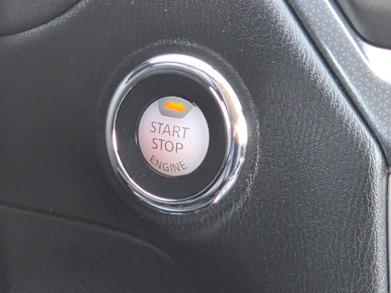 Used 2019 Nissan Pathfinder SL FWD image 24