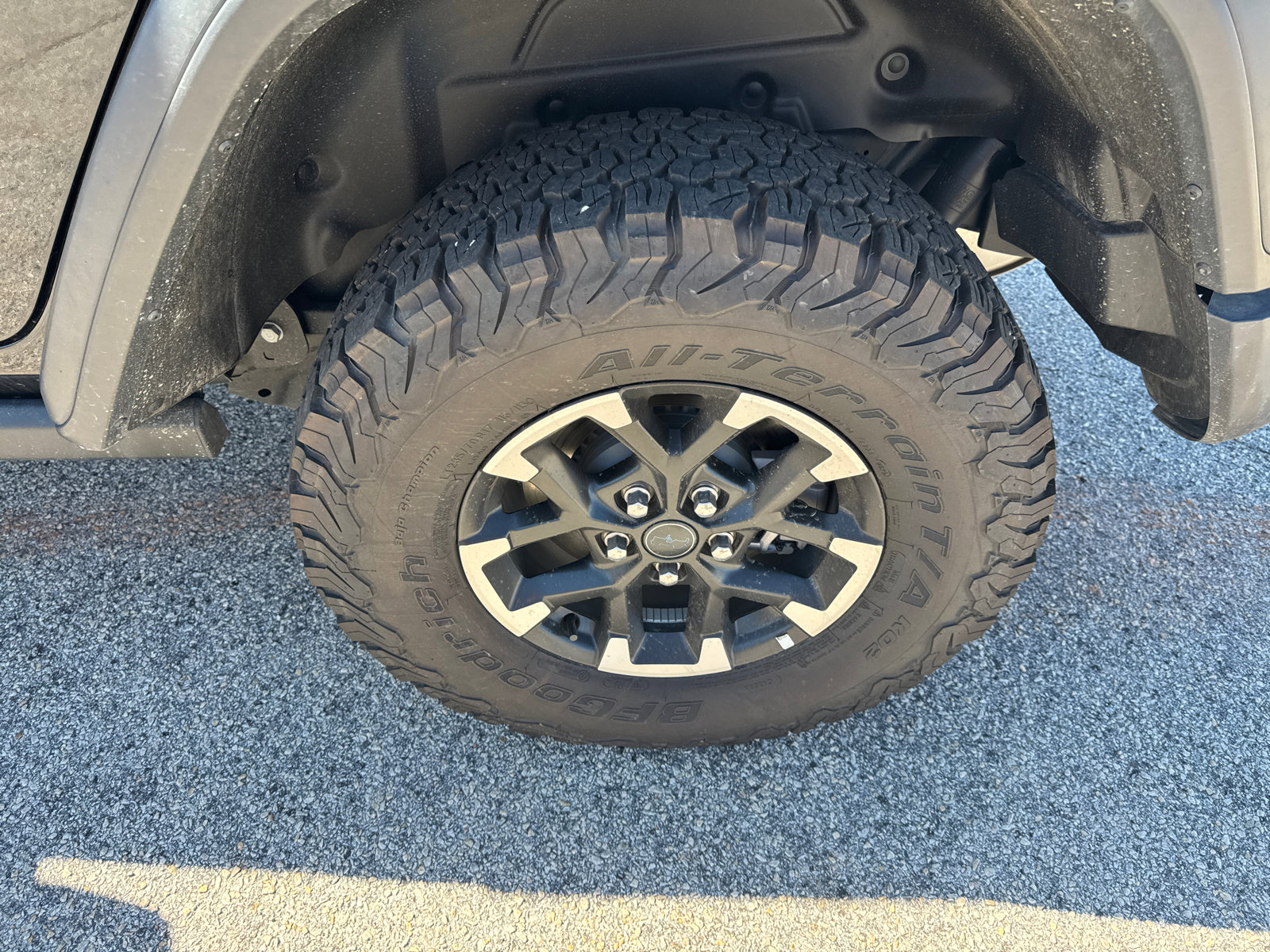 Used 2025 Jeep Wrangler Unlimited Rubicon 4xe w/ Convenience Group AWD/4WD image 19