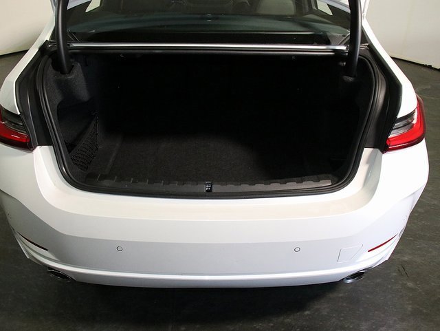 Used 2025 BMW 330i xDrive Sedan image 28