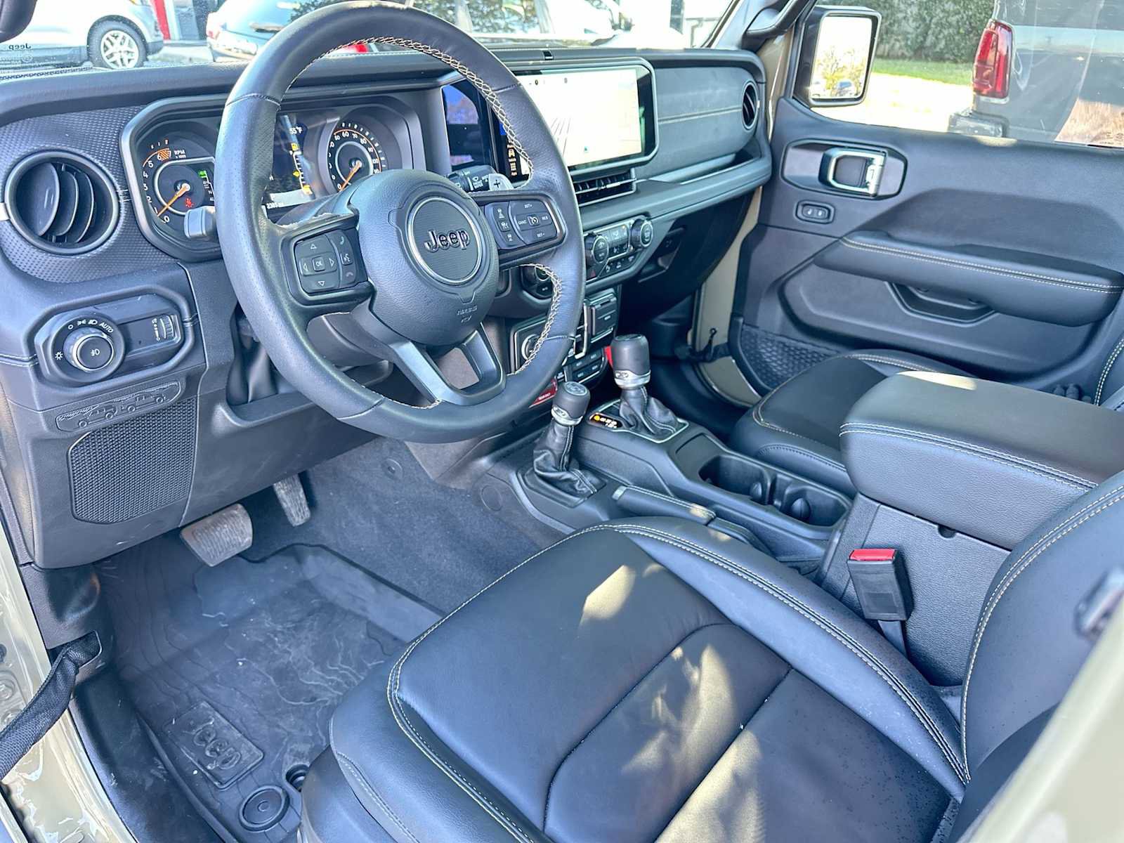 Used 2025 Jeep Wrangler Unlimited Rubicon 392 image 18