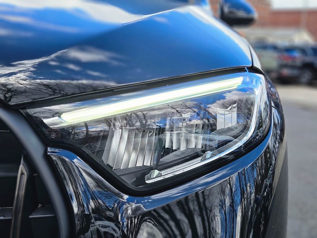 Certified 2024 Mercedes-Benz GLC 43 AMG 4MATIC image 10