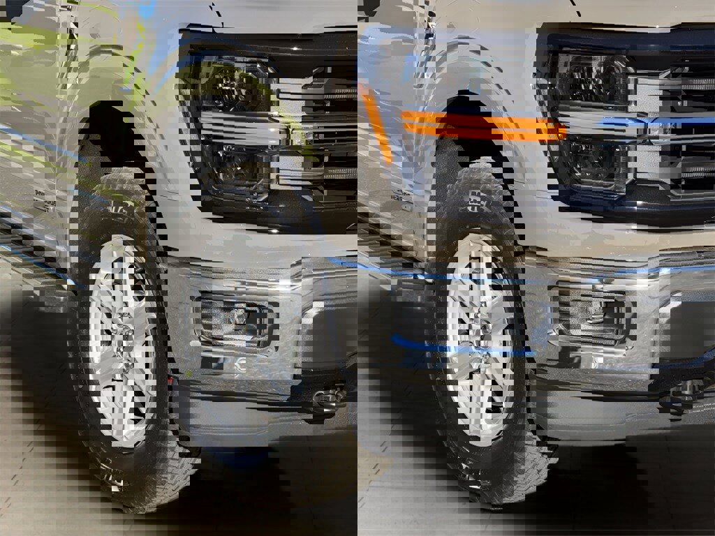 New 2025 Ford F150 XLT w/ Equipment Group 302A MID image 43