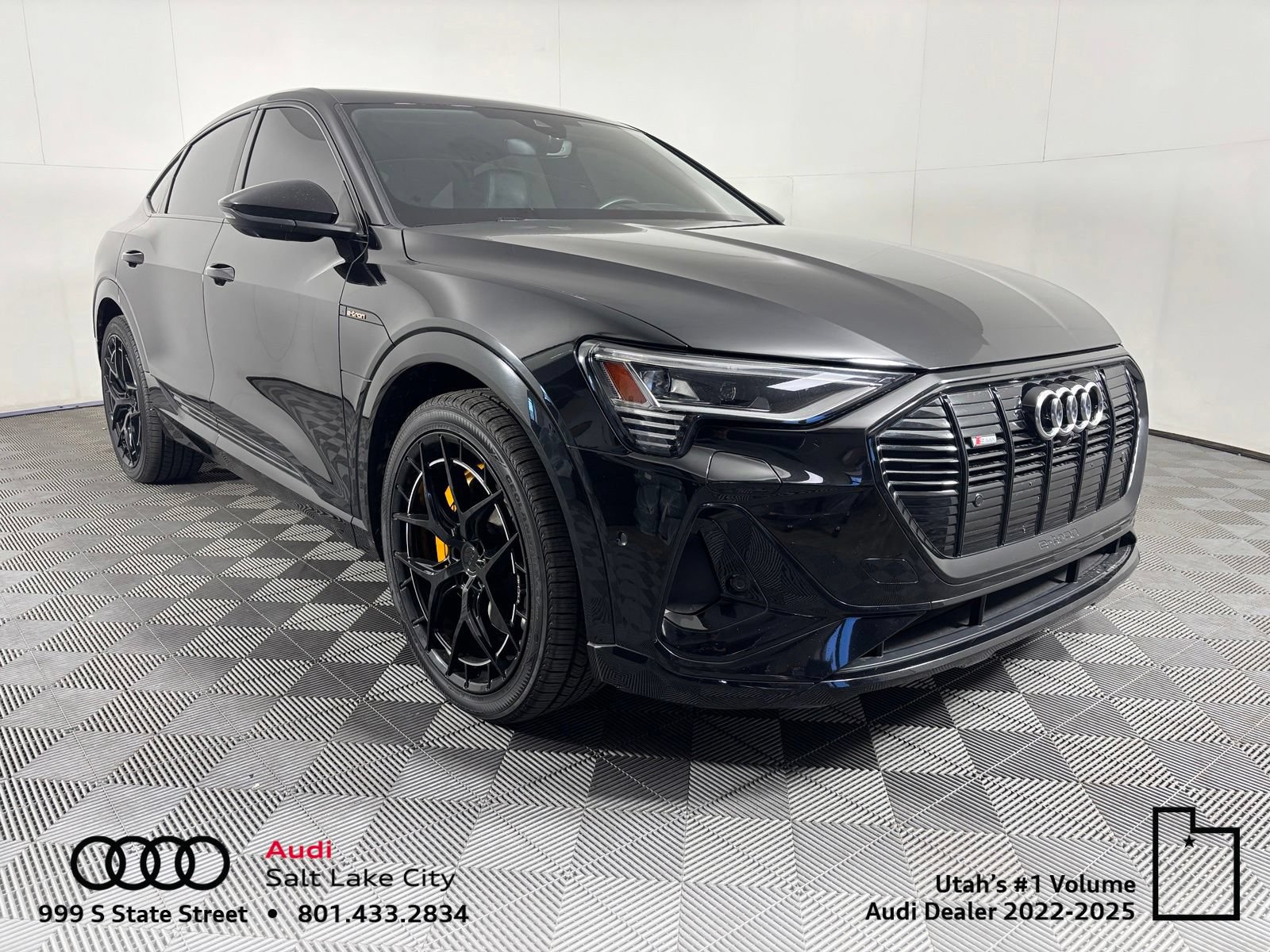 Used 2023 Audi e-tron Prestige