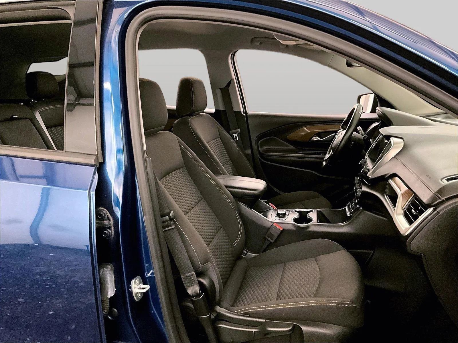 Used 2019 GMC Terrain SLE w/ Driver Convenience Package image 7