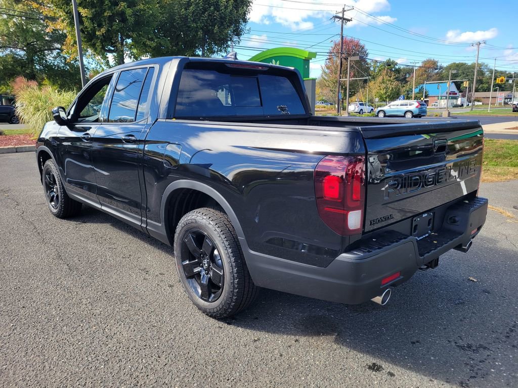 New 2026 Honda Ridgeline Black Edition image 8
