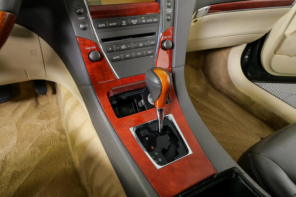 Used 2010 Lexus ES 350 image 16