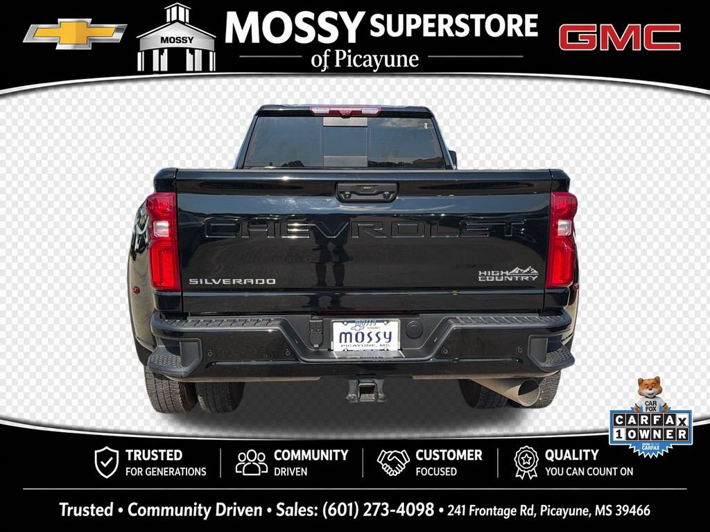 Used 2025 Chevrolet Silverado 3500 High Country w/ High Country Premium Package AWD/4WD image 4