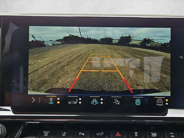 Used 2025 Chevrolet Silverado 2500 ZR2 AWD/4WD image 23