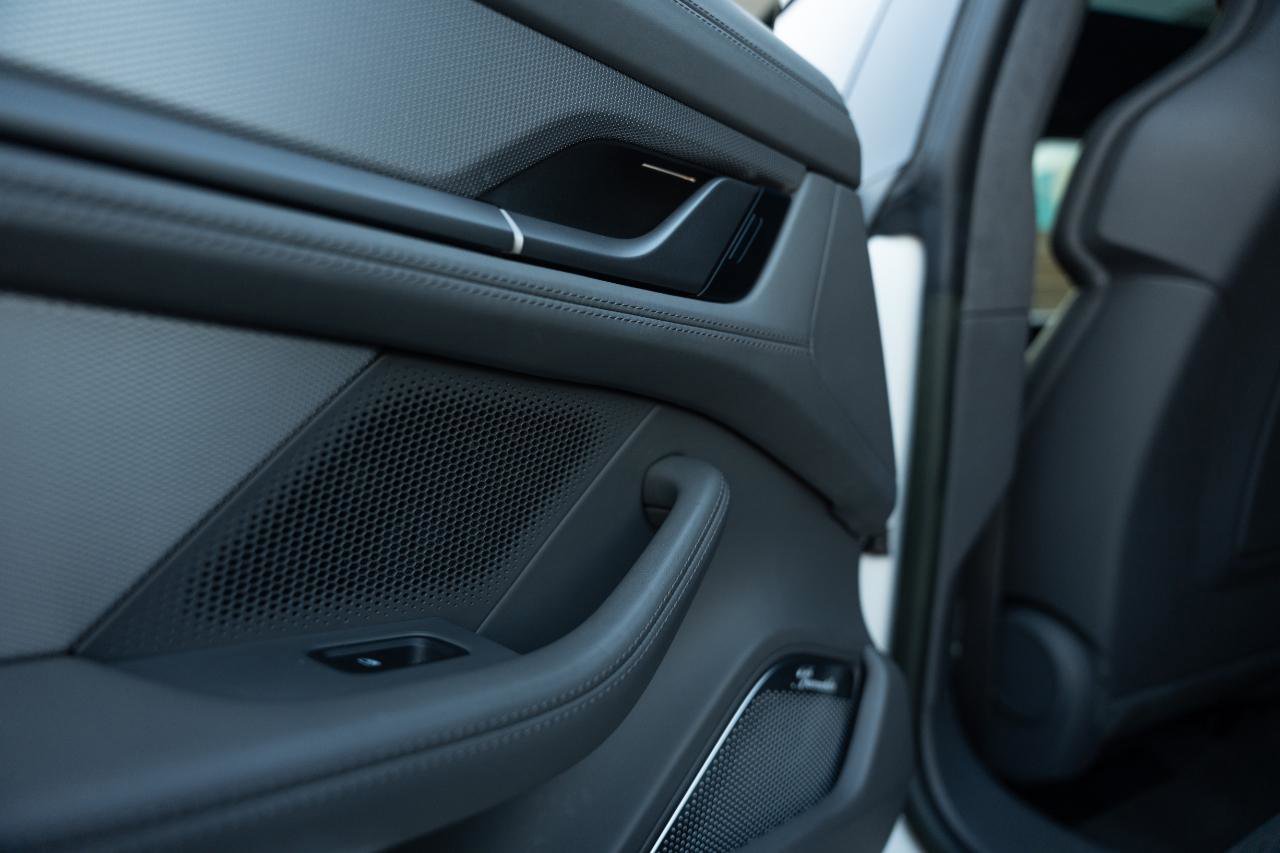 Used 2022 Porsche Taycan Turbo S image 89