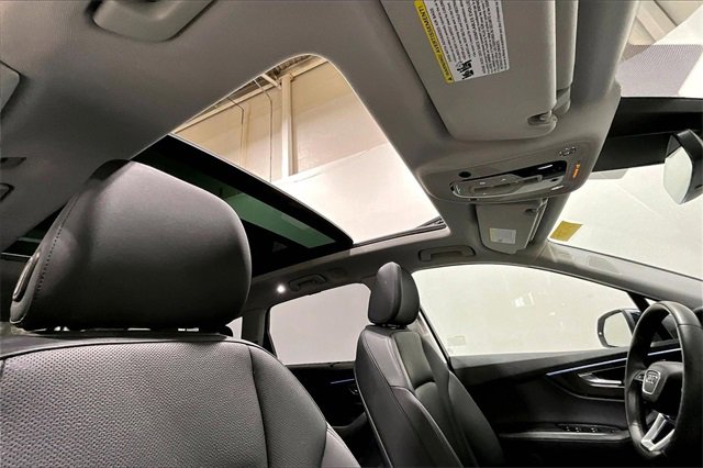 Used 2022 Audi Q7 3.0T Prestige image 16