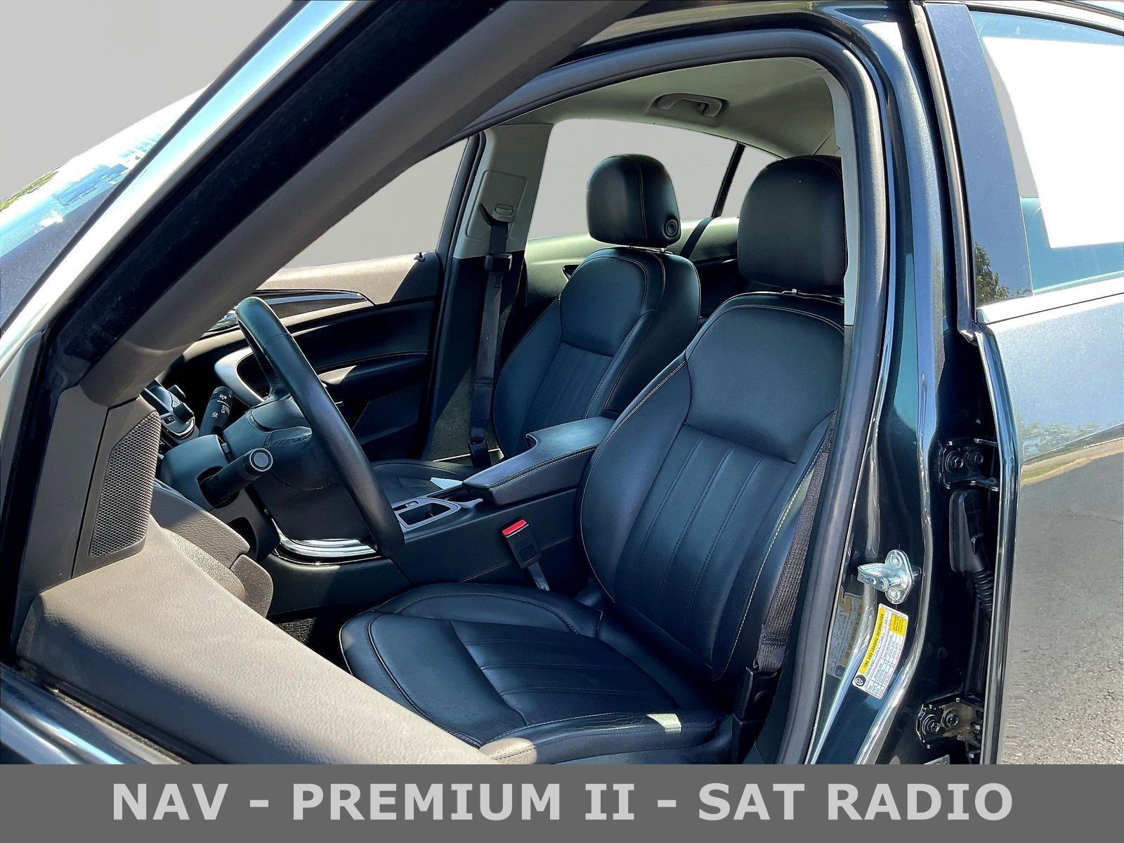Used 2017 Buick Regal Premium w/ Driver Confidence Package #1 FWD image 21