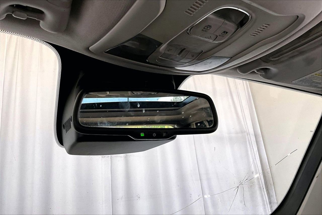 Used 2020 Jeep Renegade Altitude FWD image 16