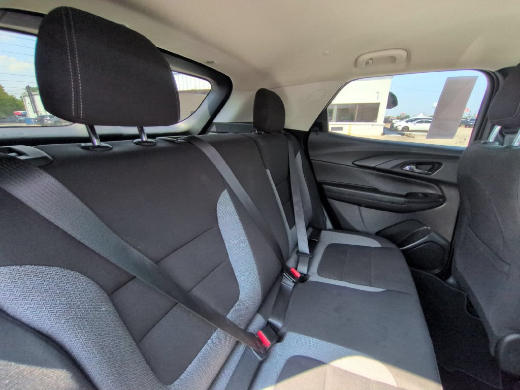 Used 2025 Chevrolet TrailBlazer LT AWD/4WD image 29