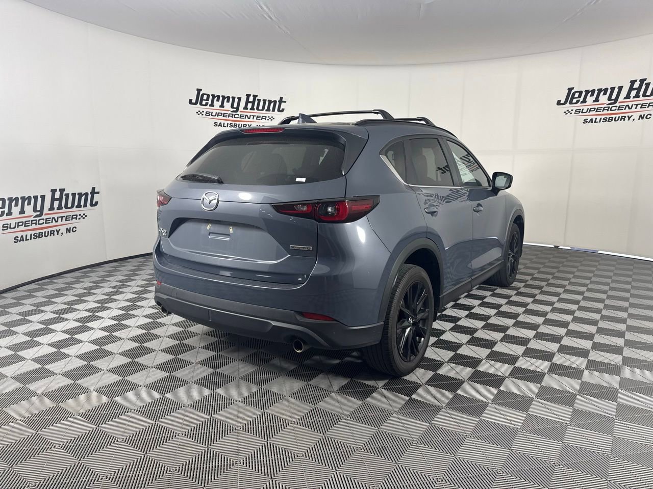 Used 2023 MAZDA CX-5 Carbon Edition image 9