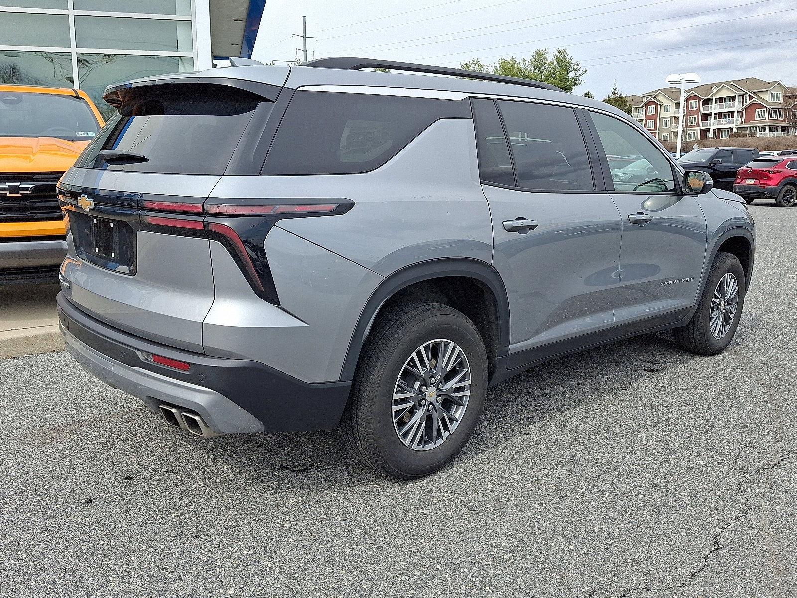 Certified 2025 Chevrolet Traverse LT image 7