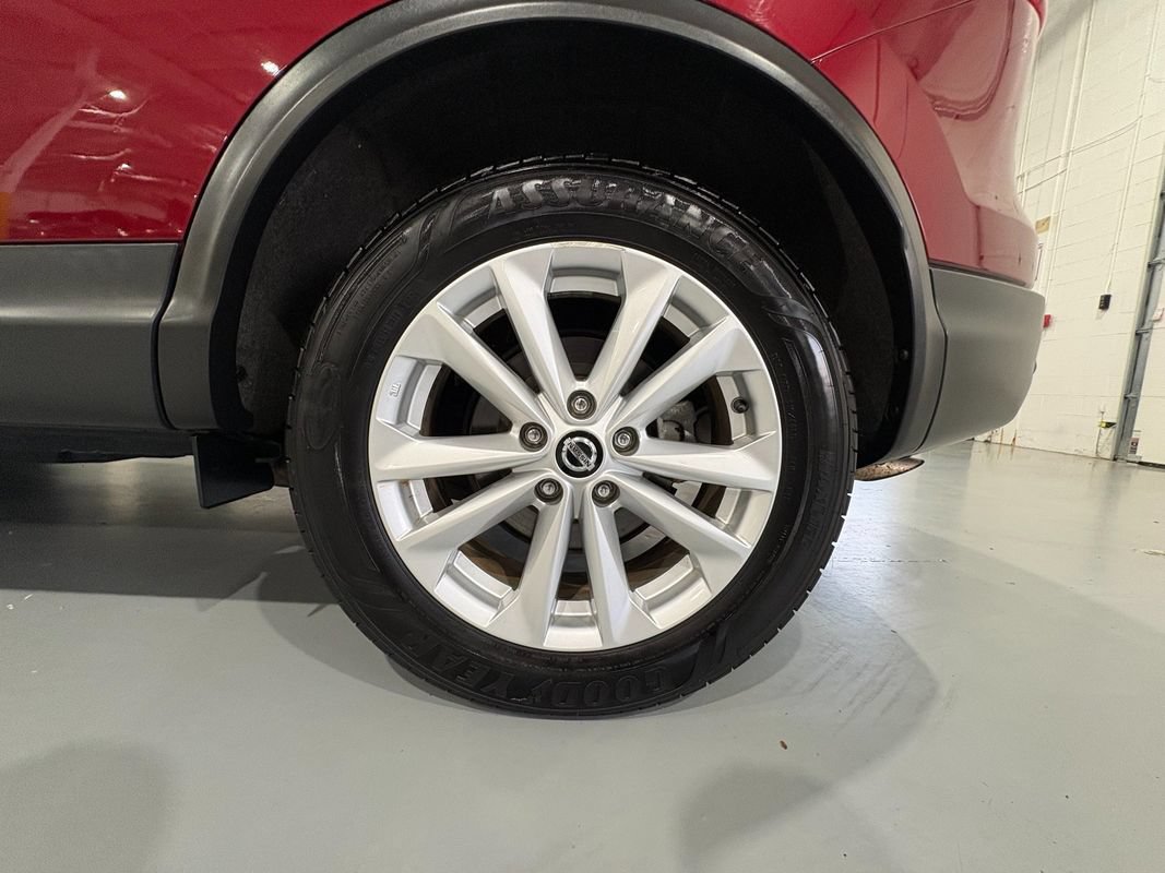 Used 2019 Nissan Rogue Sport SV AWD/4WD image 49