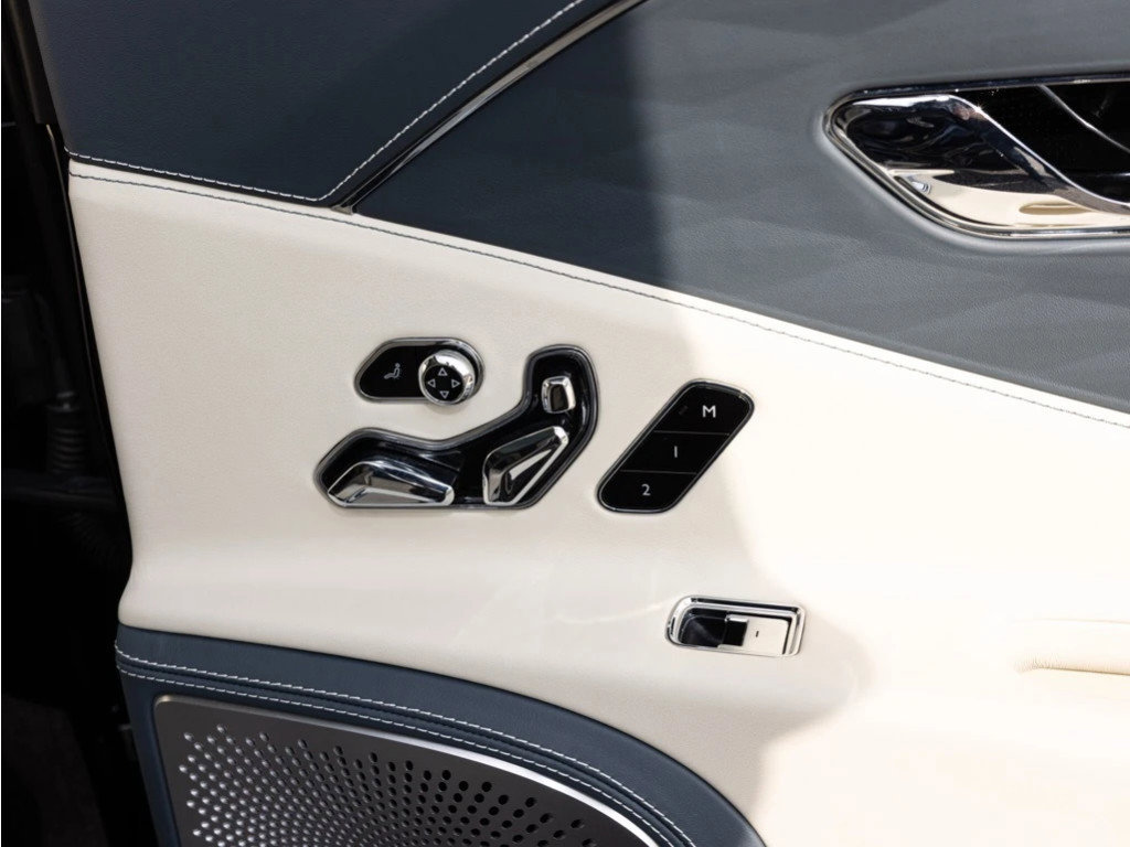 Certified 2022 Bentley Flying Spur W12 image 73