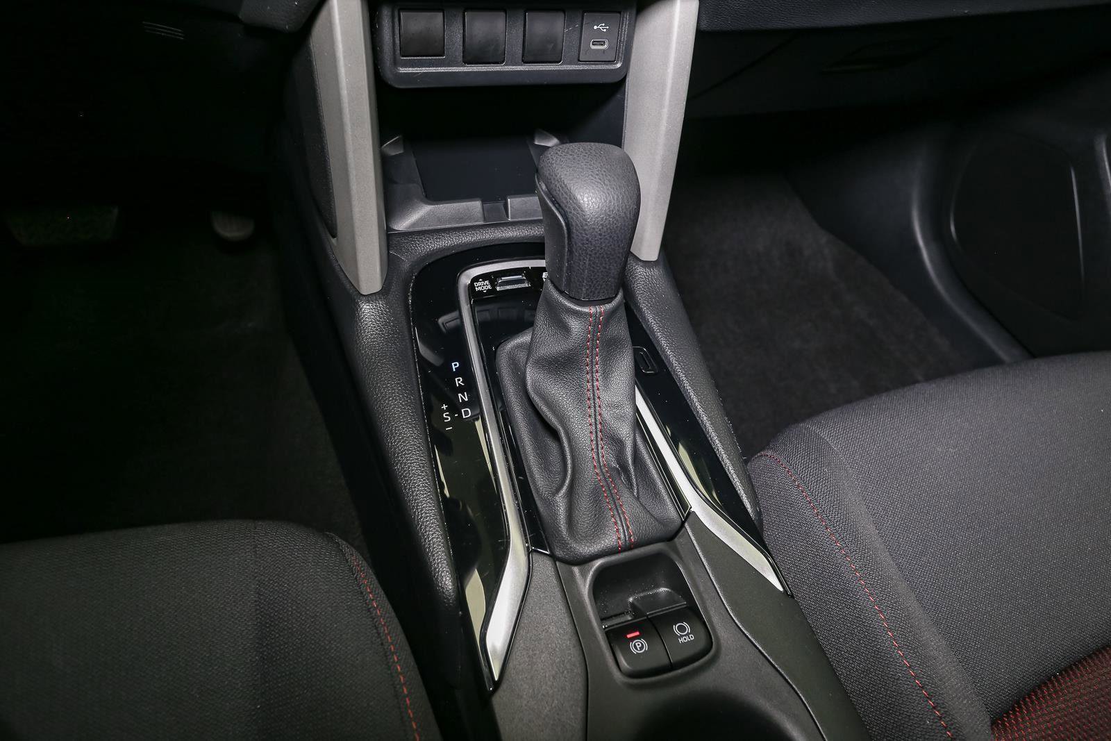 Used 2024 Toyota Corolla Cross AWD Hybrid image 31