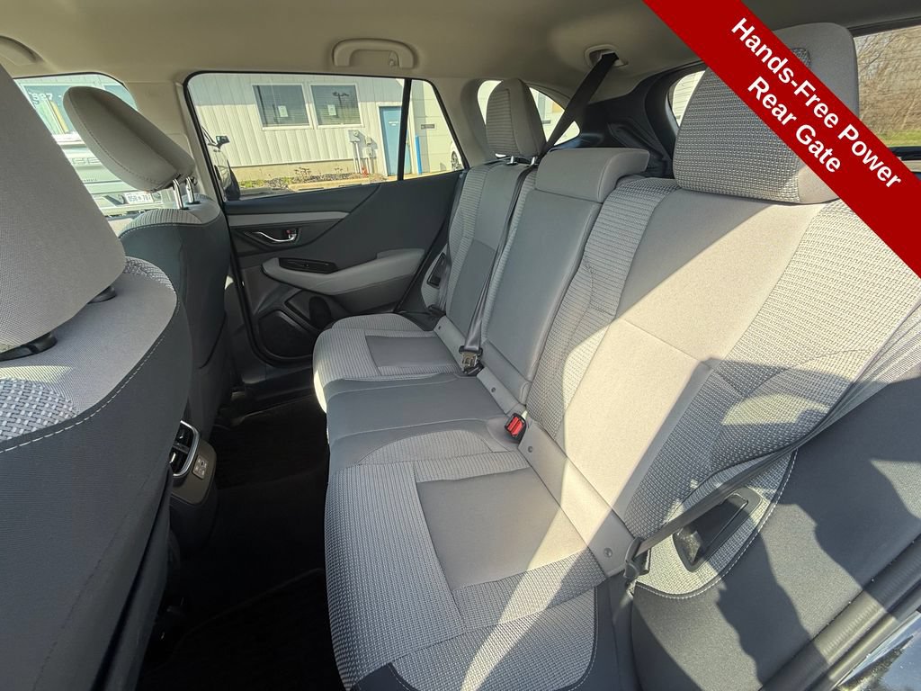Used 2024 Subaru Outback Premium AWD/4WD image 27