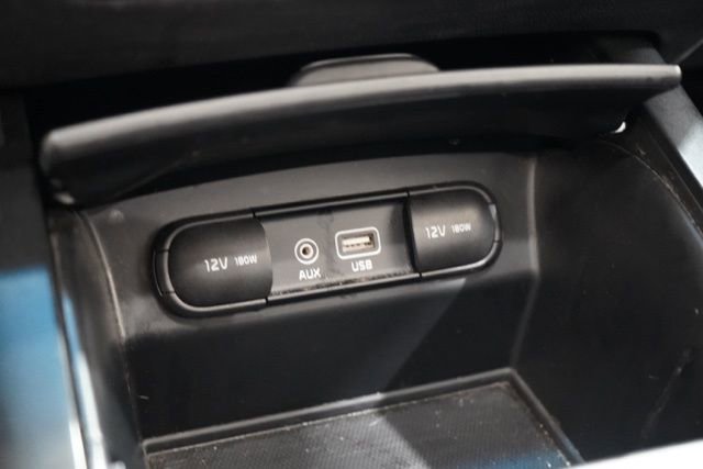Used 2016 Kia Sorento LX image 29