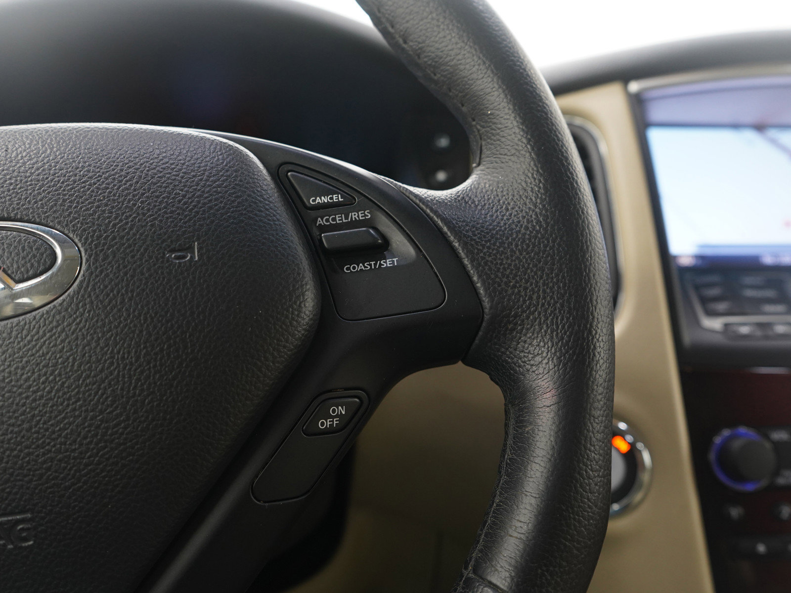 Used 2017 INFINITI QX50 AWD w/ Premium Plus Package image 26