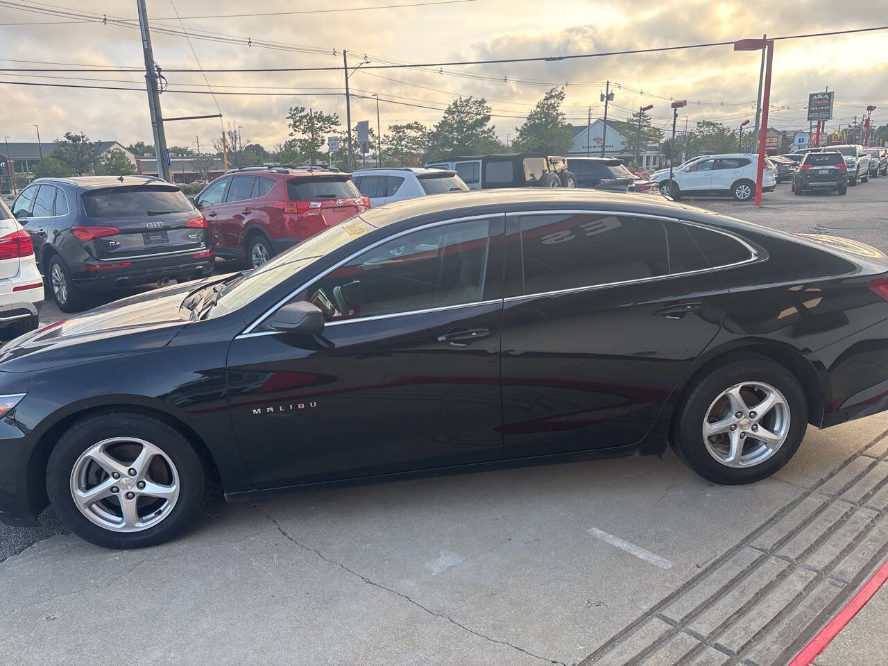 Used 2018 Chevrolet Malibu LS FWD image 8