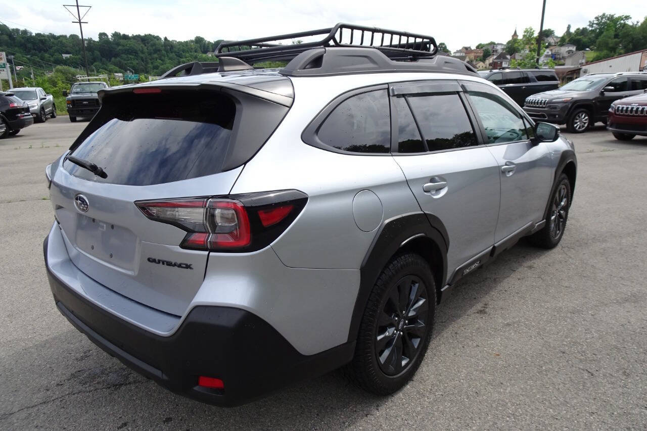 Used 2023 Subaru Outback Onyx Edition AWD/4WD image 6
