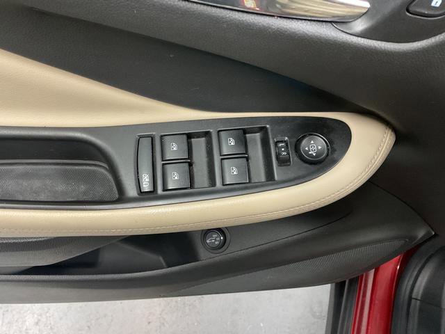 Used 2018 Buick Envision Essence image 10