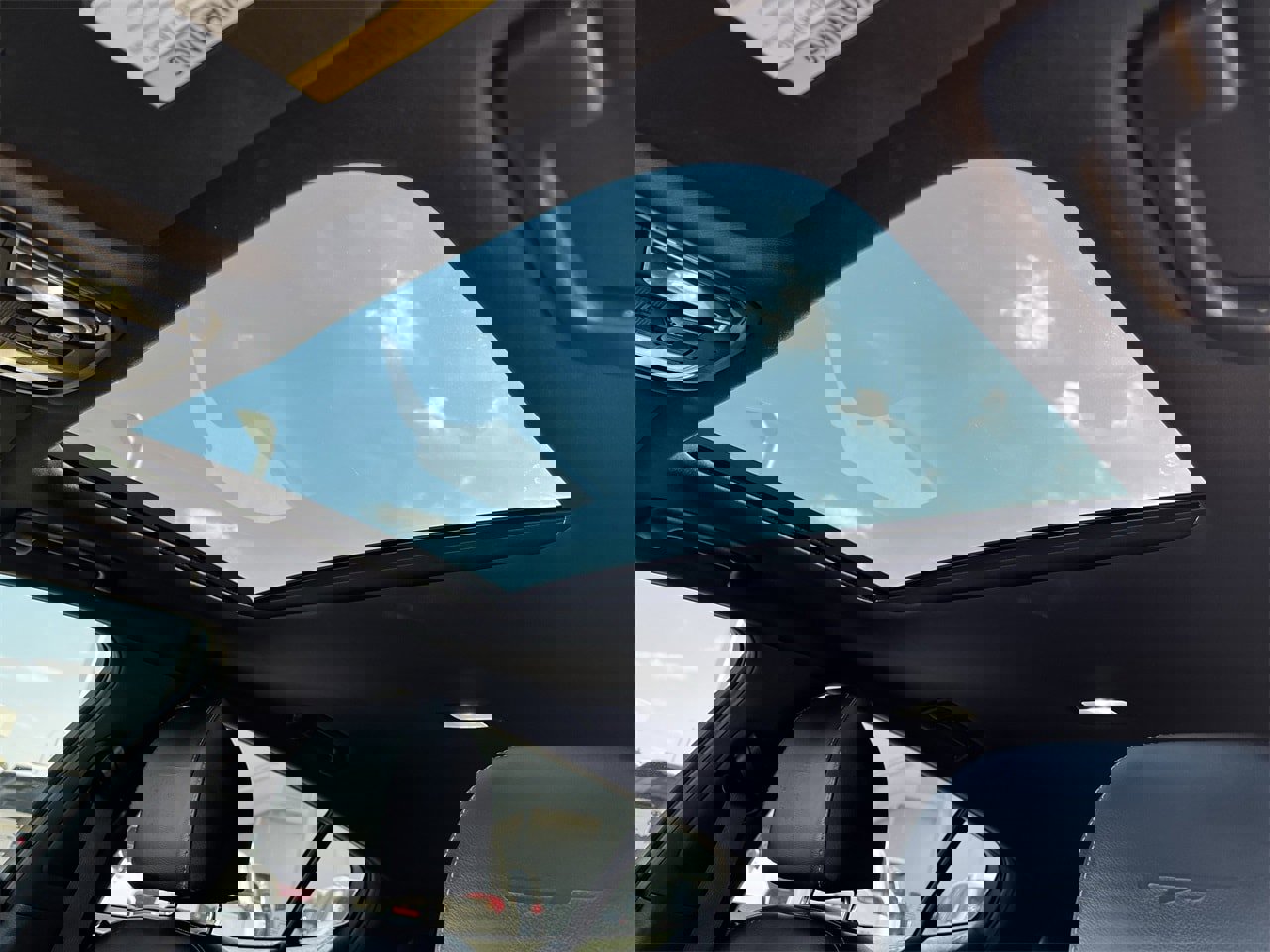 Used 2022 Kia Stinger GT1 image 21