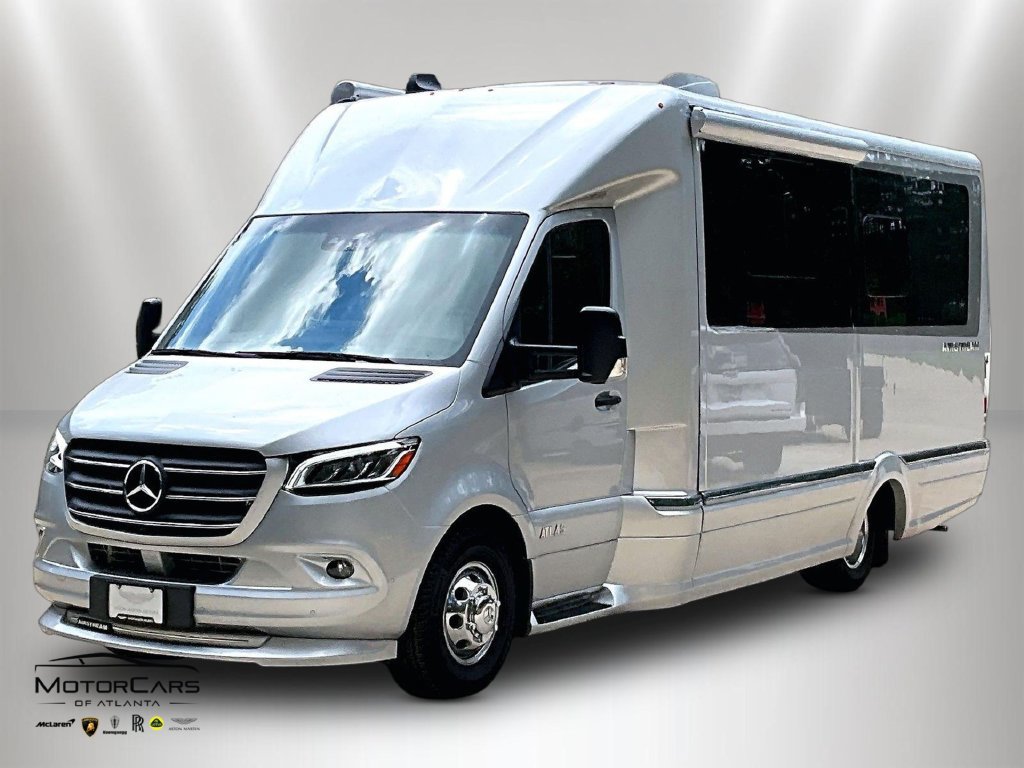Used 2023 Mercedes-Benz Sprinter 4500 image 1