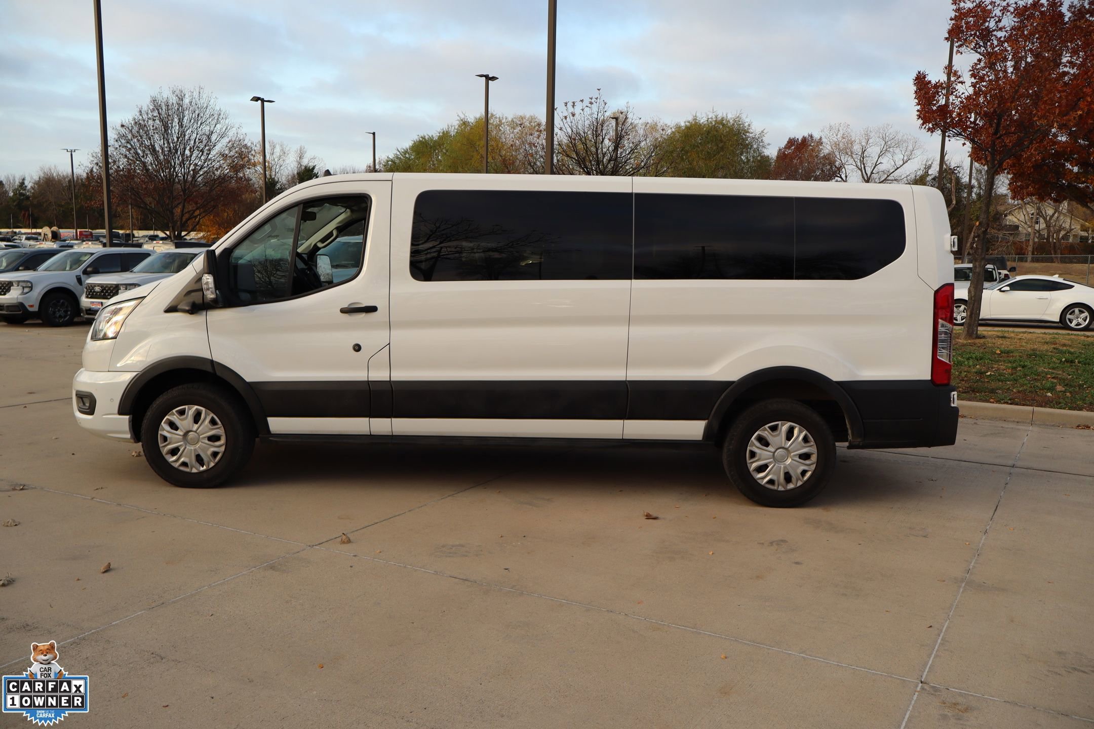 Used 2023 Ford Transit 350 XLT image 9