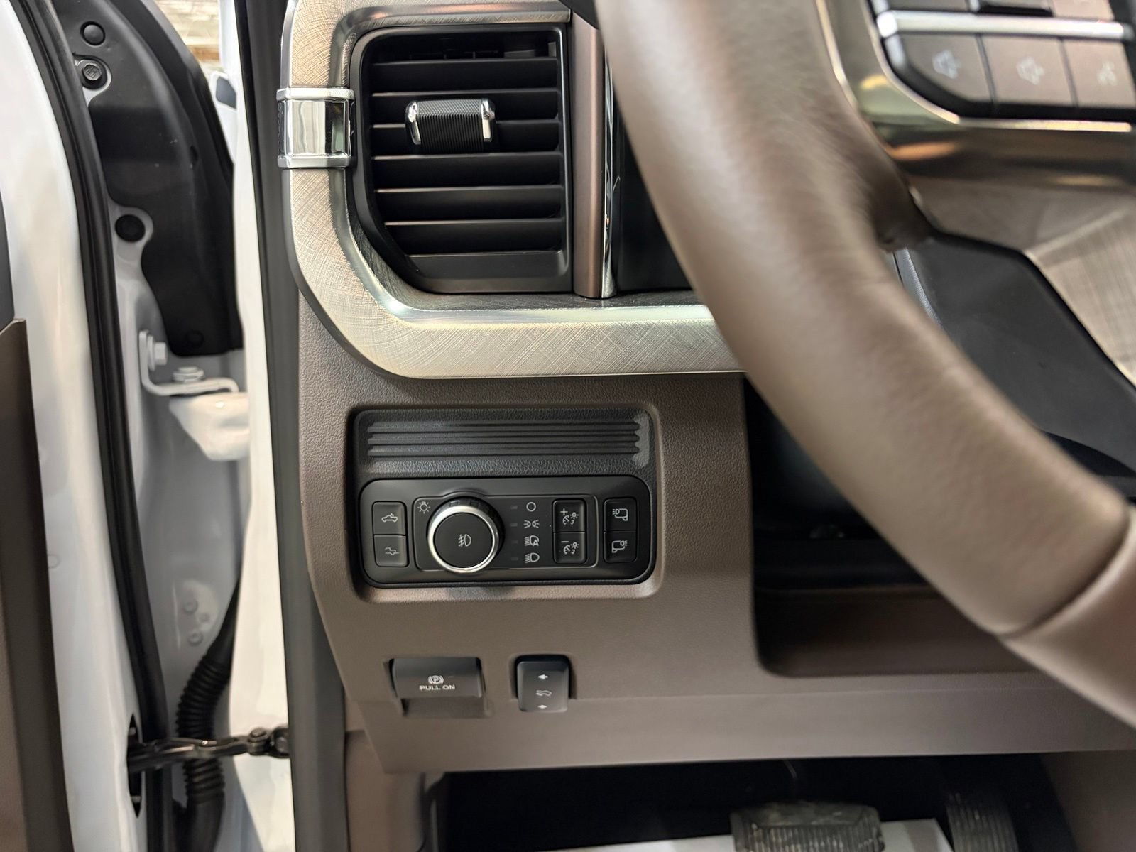Used 2026 Ford F350 King Ranch w/ Chrome Package AWD/4WD image 16