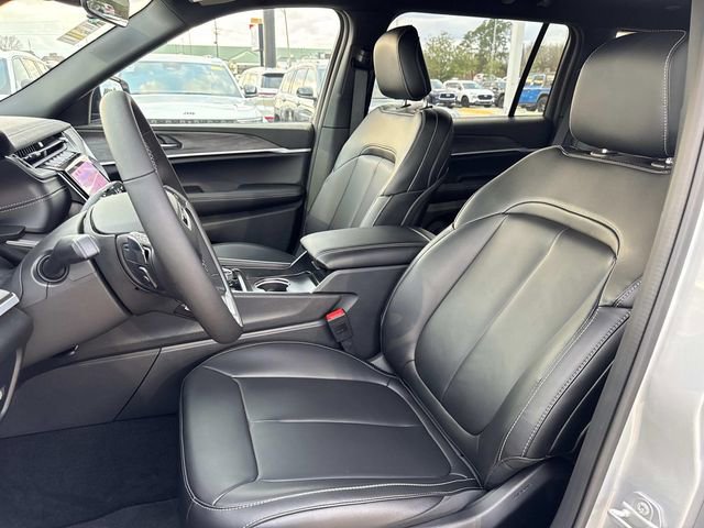 New 2025 Jeep Grand Cherokee L Limited w/ Black Appearance Package RWD image 11