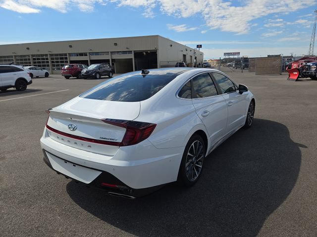 Certified 2022 Hyundai Sonata Limited w/ Preferred Accessory Package FWD image 6