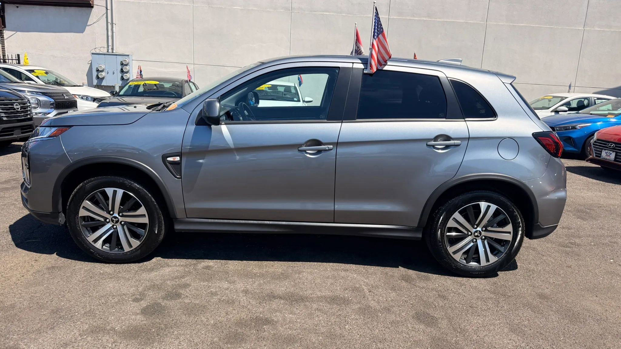 Used 2025 Mitsubishi Outlander Sport AWD image 10