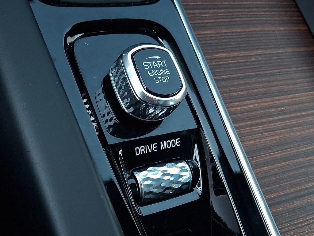 Used 2019 Volvo S60 T6 Inscription image 19