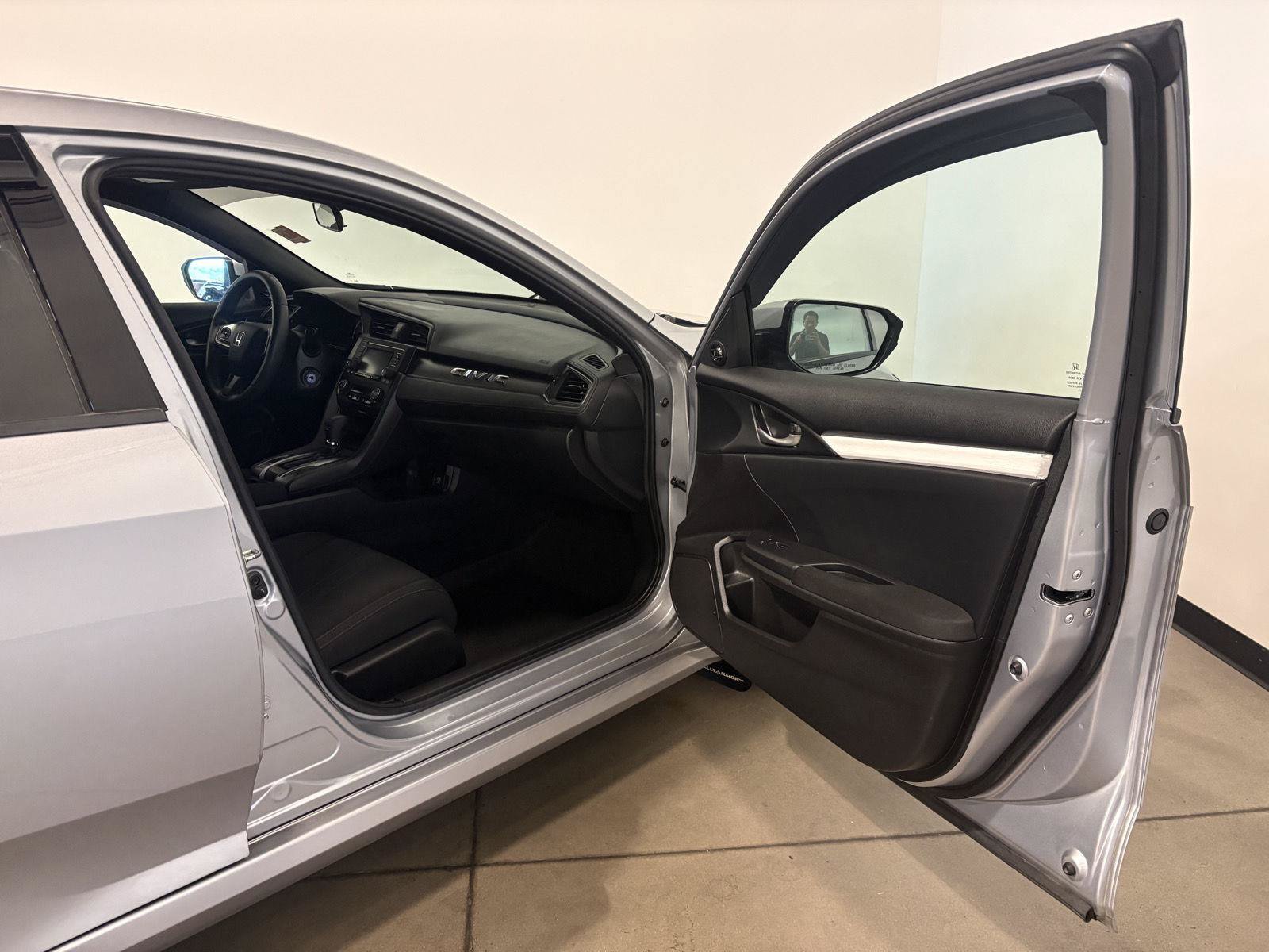 Used 2018 Honda Civic LX image 38