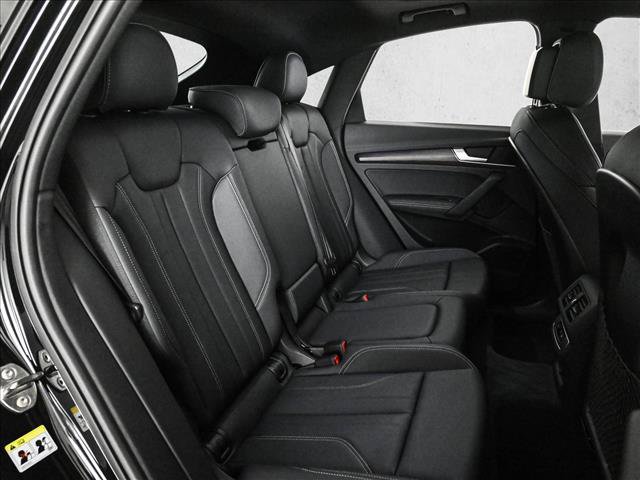Certified 2025 Audi Q5 2.0T Premium Plus w/ Premium Plus Package AWD/4WD image 21