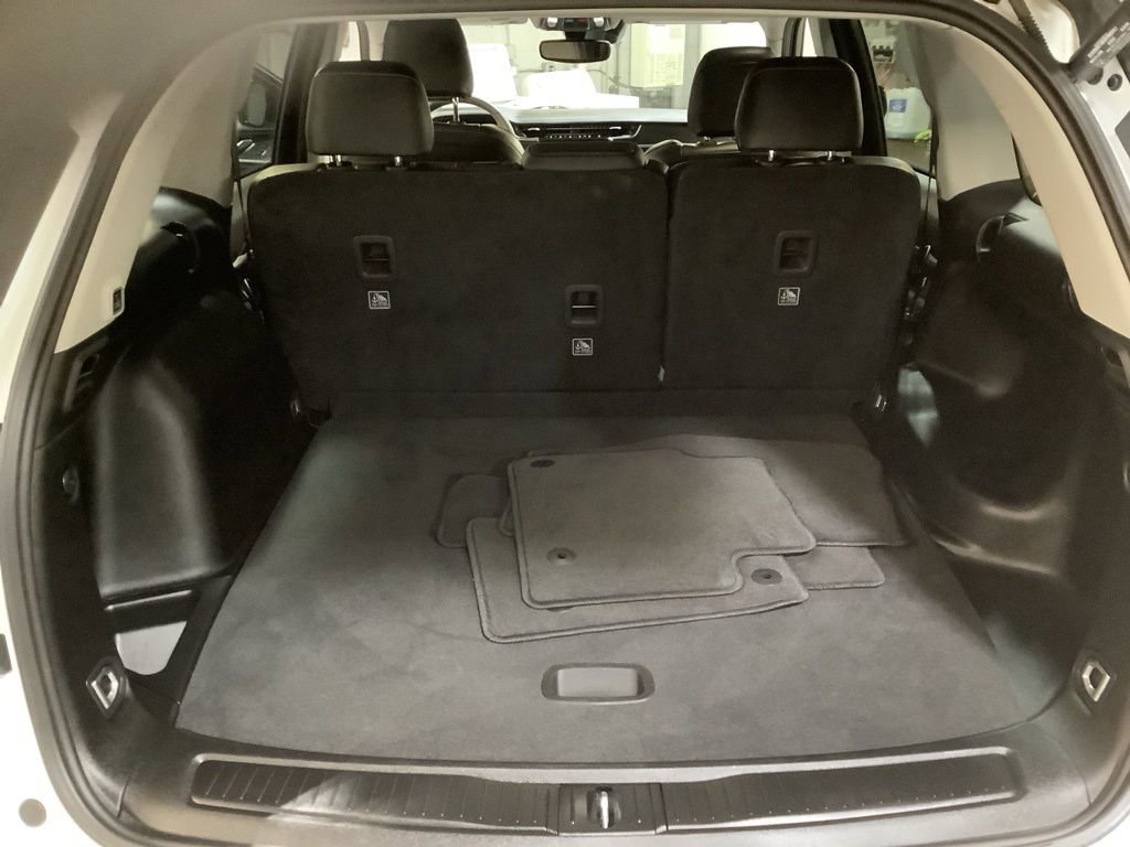 Certified 2023 Jeep Grand Cherokee Limited image 16