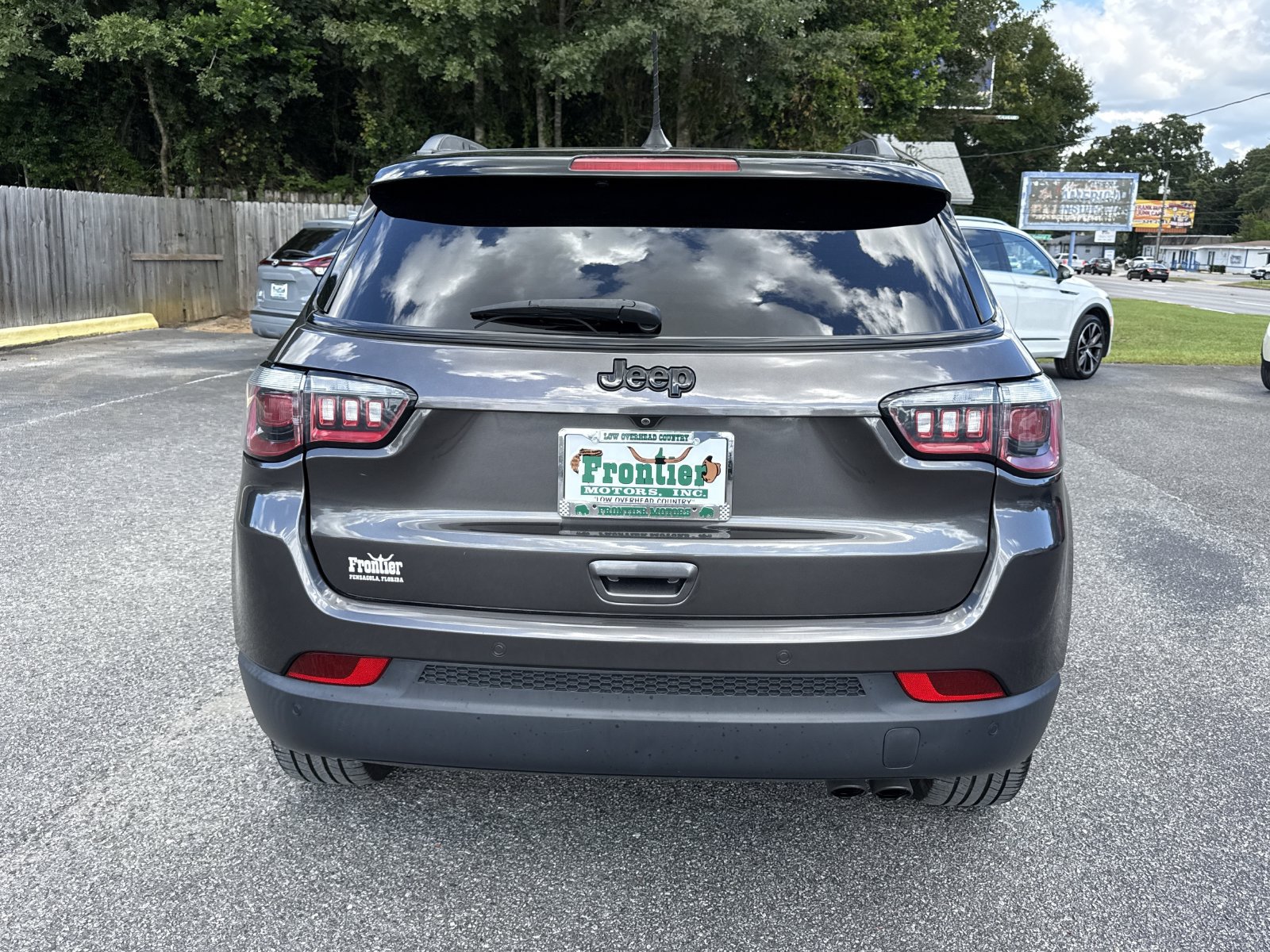 Used 2019 Jeep Compass Latitude FWD image 5