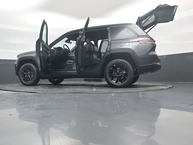 New 2026 Jeep Grand Cherokee Altitude image 53