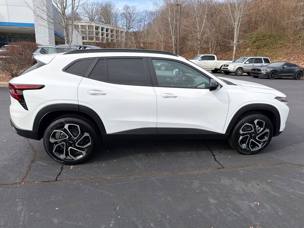 New 2025 Chevrolet Trax RS w/ Driver Confidence Package image 6