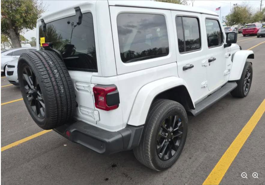 Used 2022 Jeep Wrangler Unlimited Sahara w/ Safety Group image 2