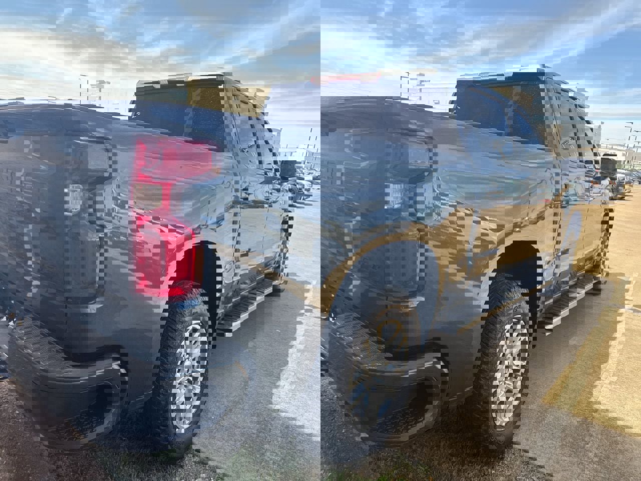 Used 2021 Chevrolet Silverado 1500 RST image 6