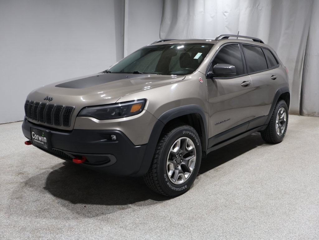 Used 2019 Jeep Cherokee Trailhawk w/ Cold Weather Group AWD/4WD image 5