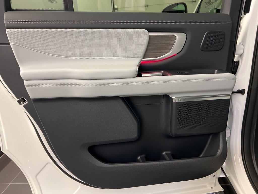 New 2025 Ford Expedition Max Platinum w/ Platinum Ultimate Package image 38